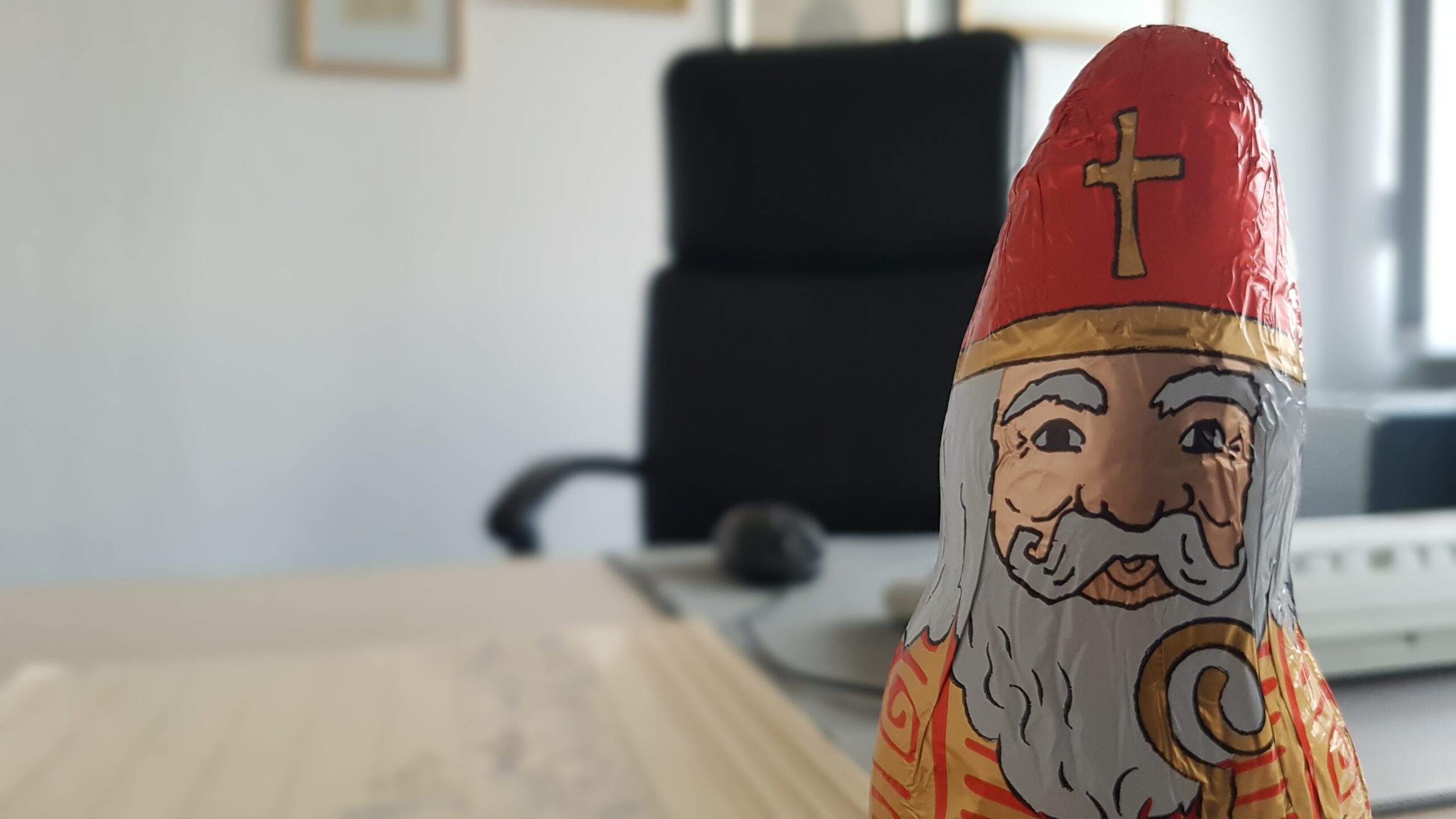 Nikolaus im Büro von Christoph Pistorius